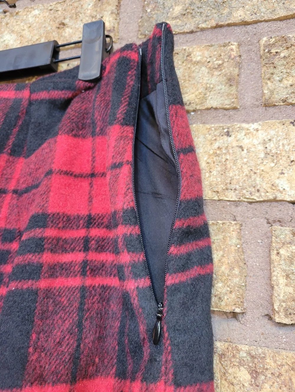 Wool Blend Classic Plaid Mini Skirt Red & Black Size Medium NWT